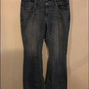 Maurices bootcut blue jeans